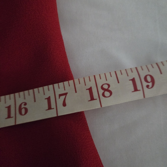 Liz Claiborne Women's Red Short Sleeved Midi Dress - Picture 7 of 8